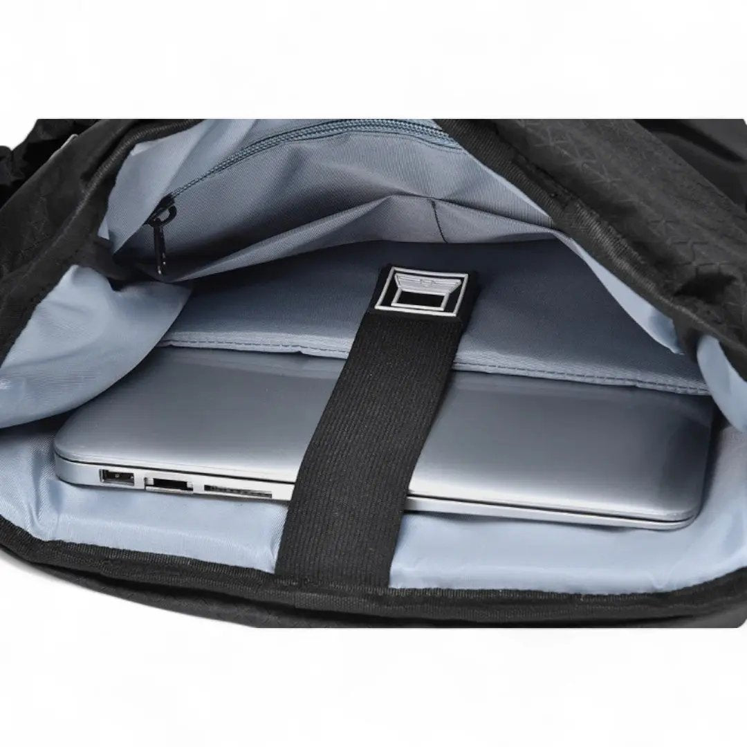 Sac à dos extensible noir de 20 litres étanche et léger – Havresacs - HavreS