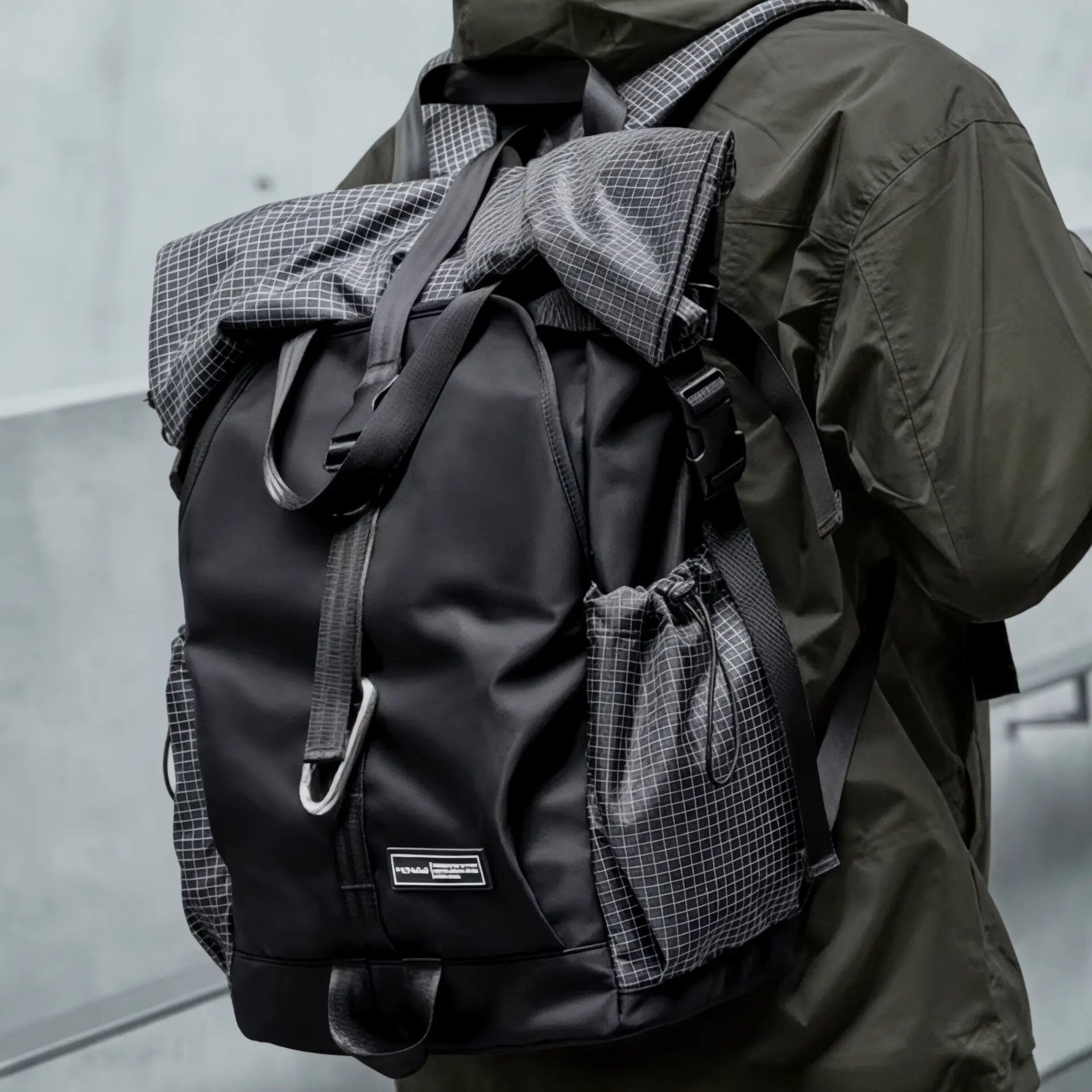 Sac à dos extensible noir de 20 litres étanche et léger – Havresacs - HavreS