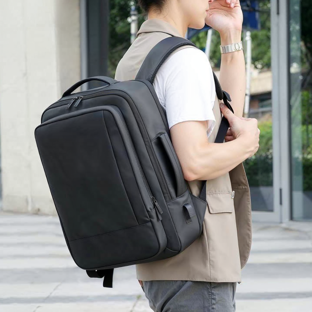 Sac à dos connecté extensible 20-30L – Nova Axis – Havresacs