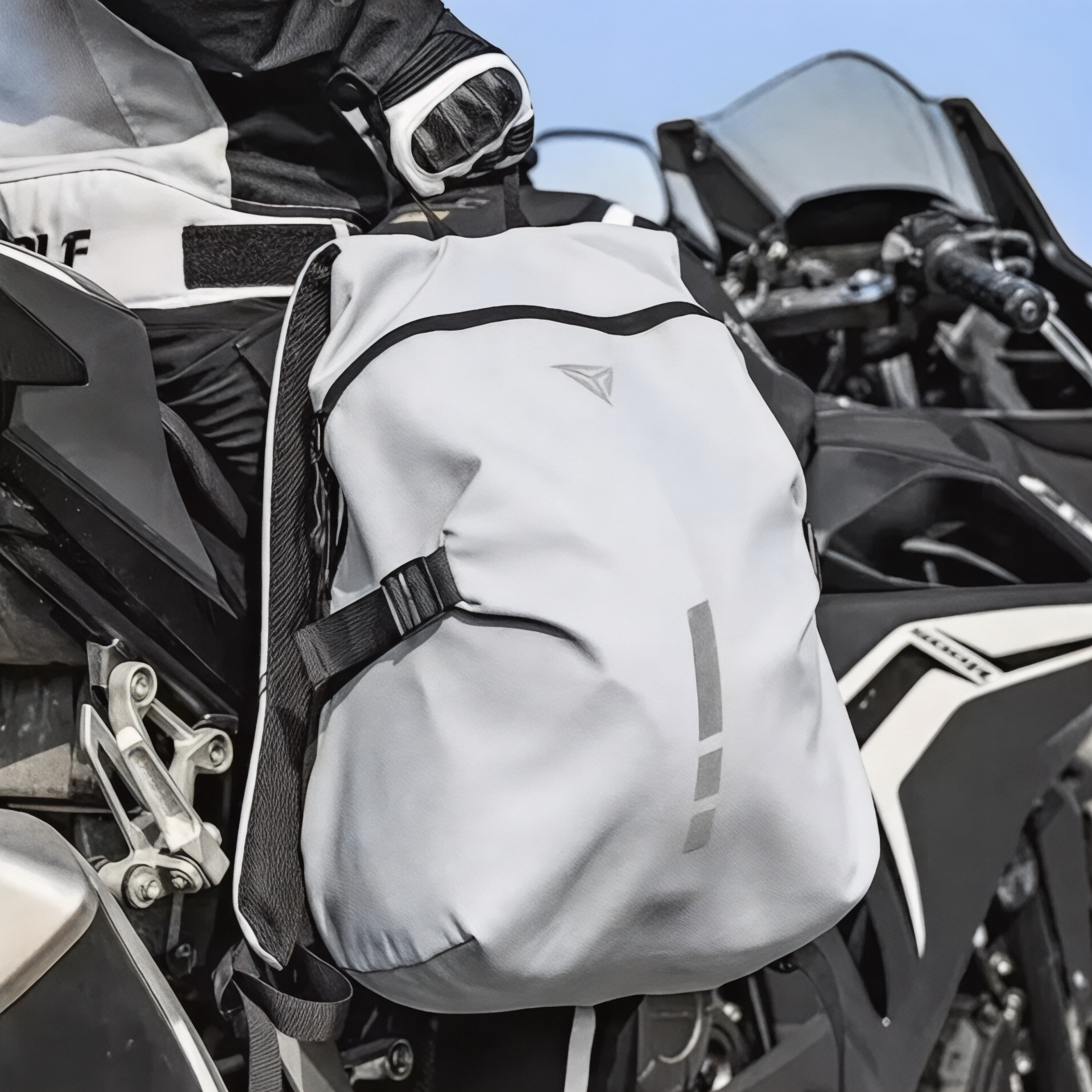 Sac à dos motard étanche 30L – MotoPro – Havresacs