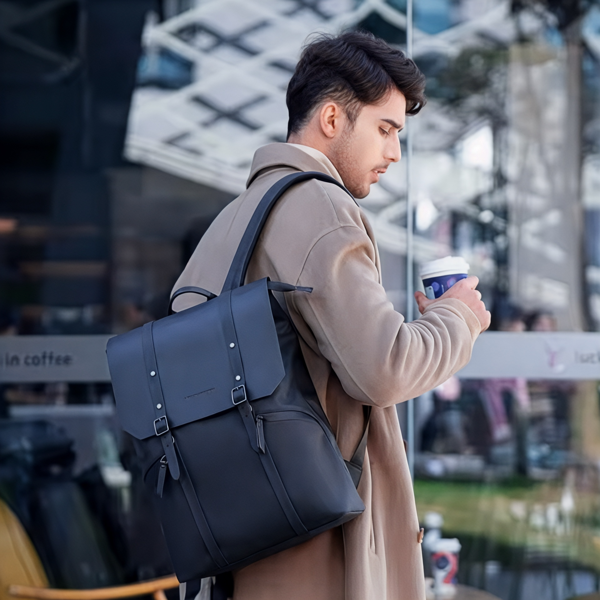 Sac à dos urbain homme léger étanche, poche pc 15" - Havresacs