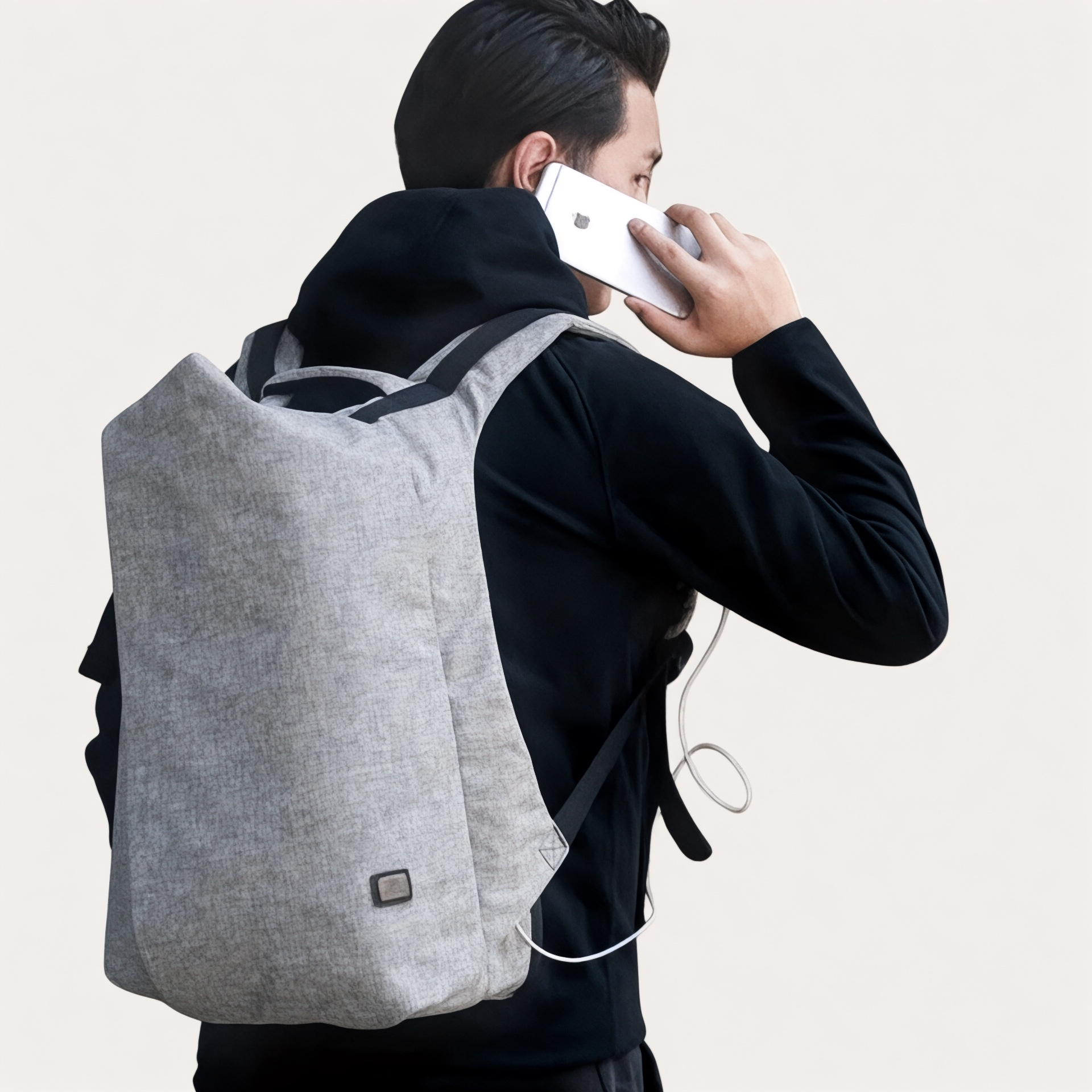 Sac à dos outdoor connecté – Tech Nomad – Havresacs