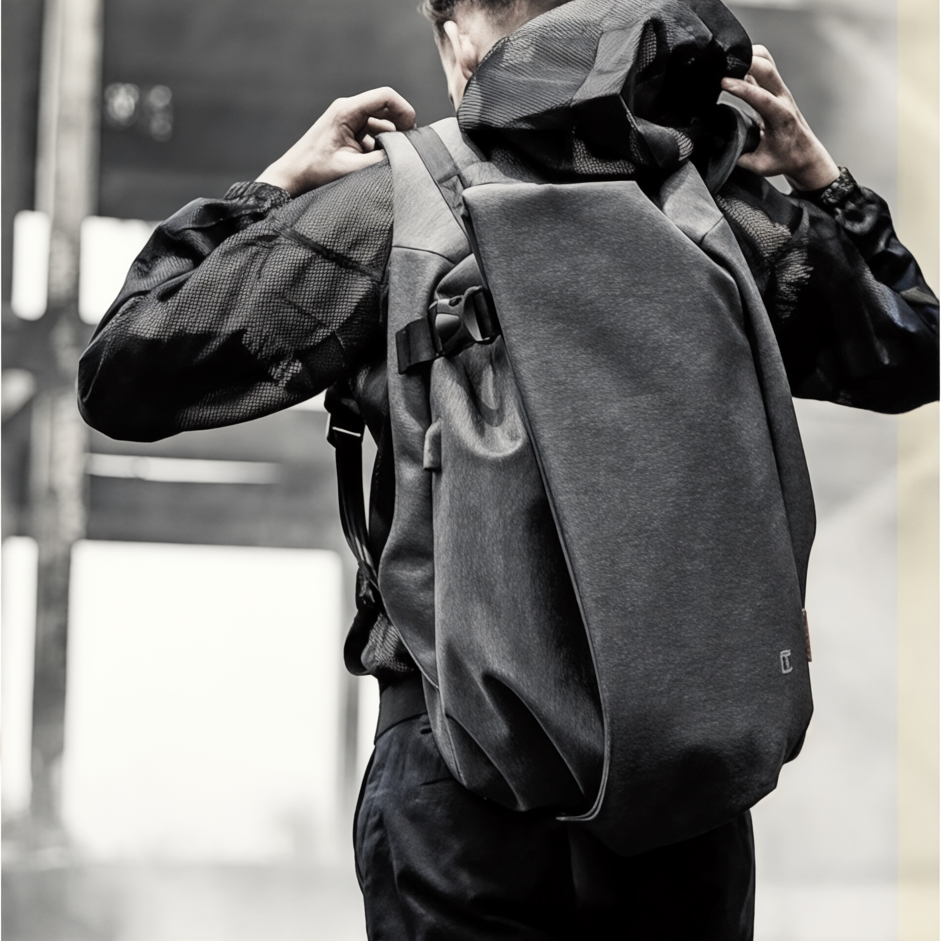 Sac à dos étanche antivol connecté – TechNomad+ – Havresacs
